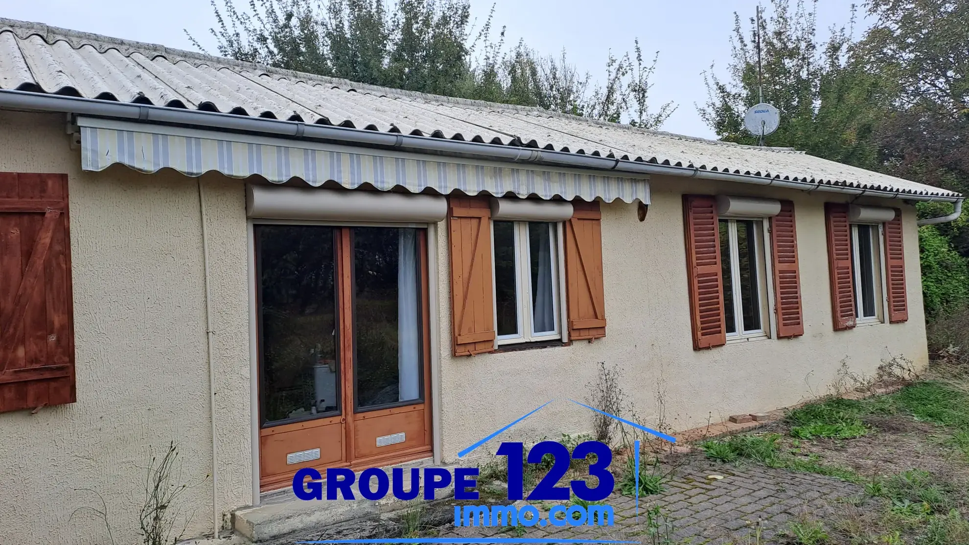 Petite maison de plain-pied à rénover à Senan - 55 m2 sur 1127 m2 
