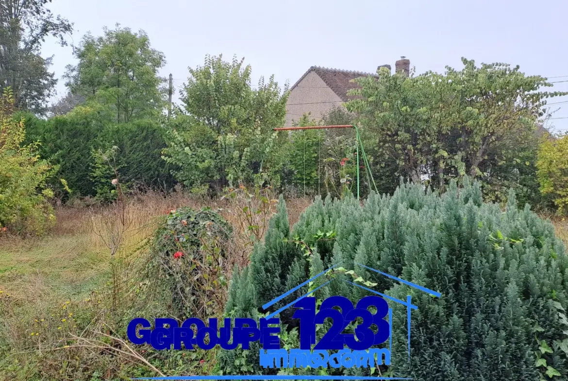 Petite maison de plain-pied à rénover à Senan - 55 m2 sur 1127 m2 