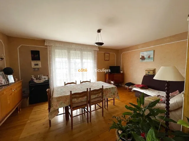 Maison 4 chambres à vendre à Saint-Thuriau - 141 075 € 
