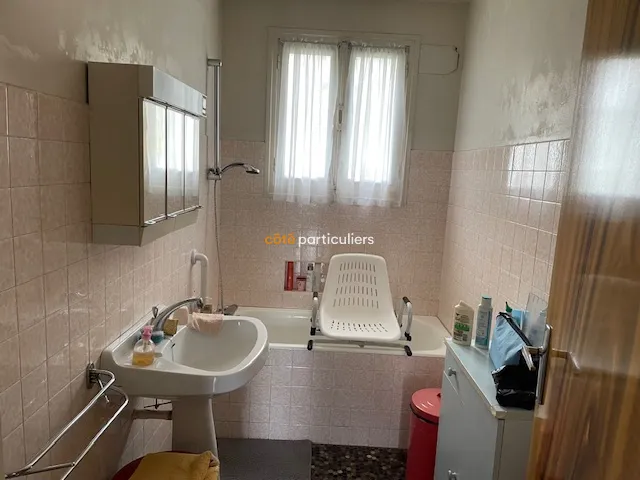 Maison 4 chambres à vendre à Saint-Thuriau - 141 075 € 