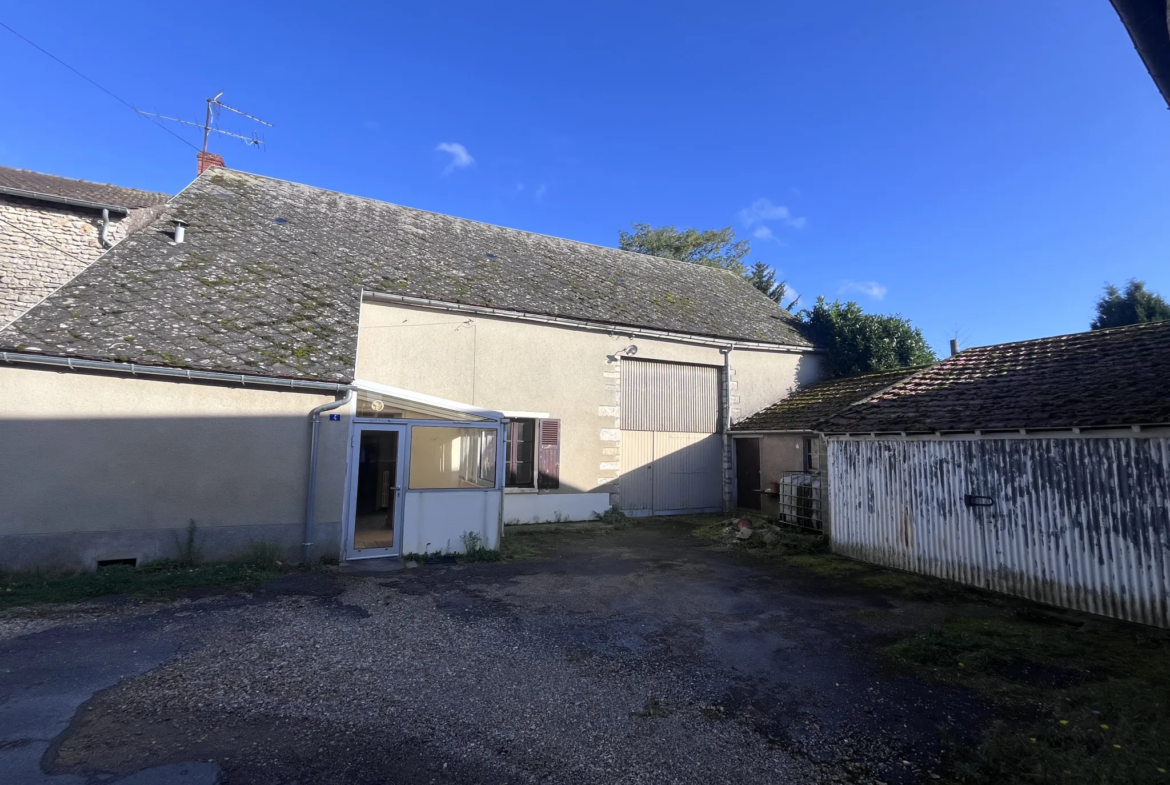 Corps de ferme à Angerville sur plus de 2000 m² 