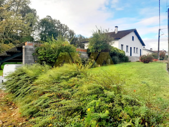 Grande maison familiale à vendre à Ledeuix - 266 500 EUR 
