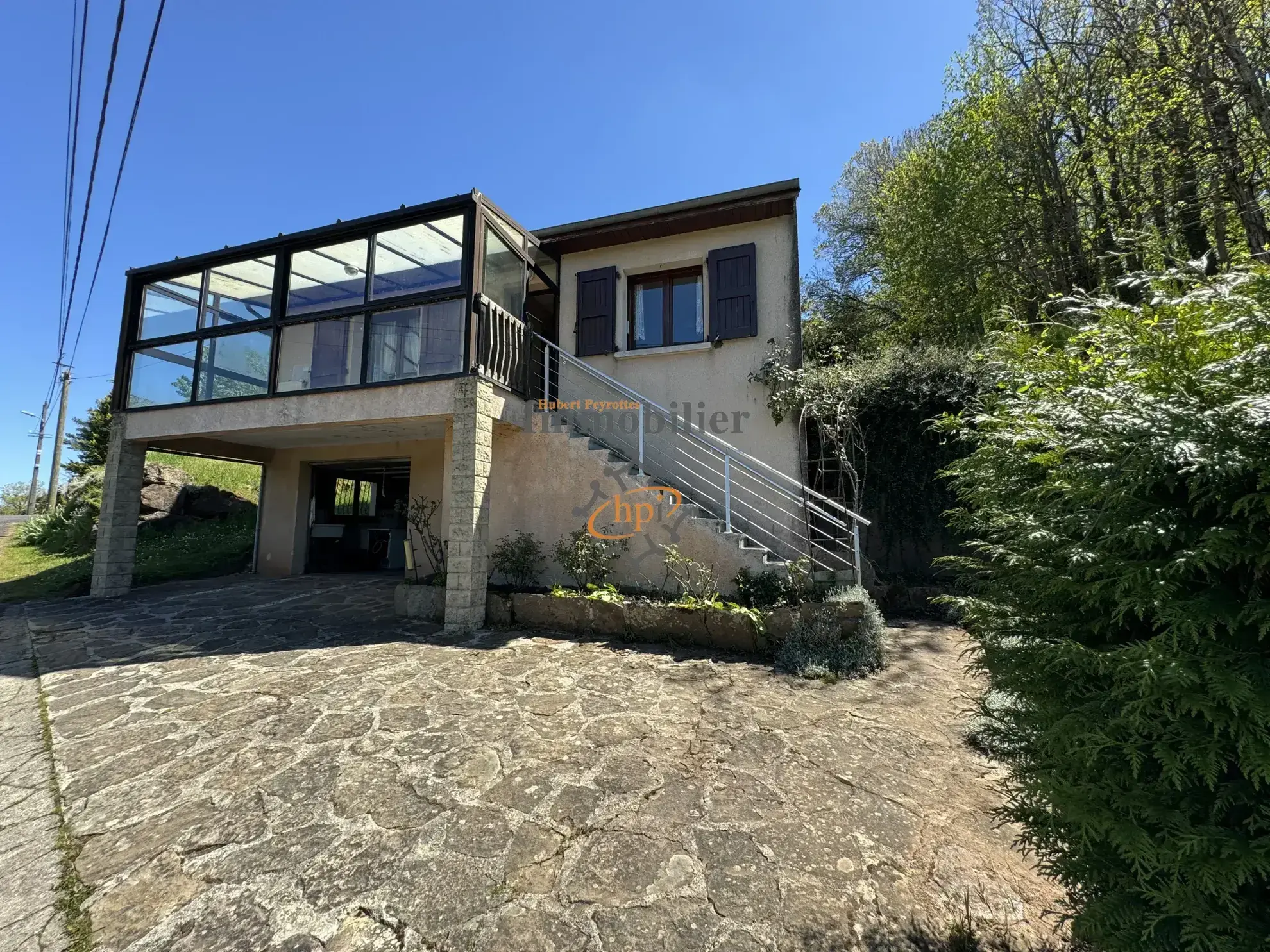Pavillon à vendre à Montjaux avec garage et jardin 