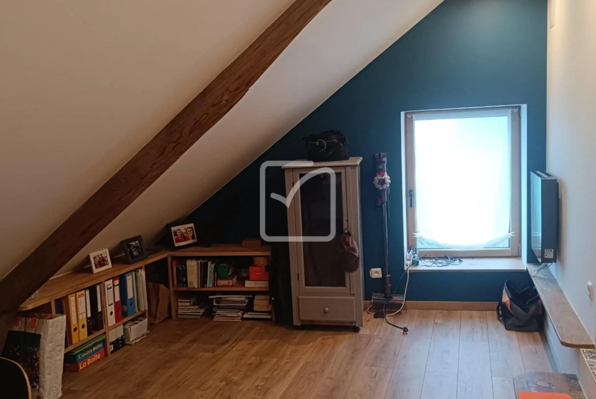 Charmante maison rénovée avec jardin à Taupont 
