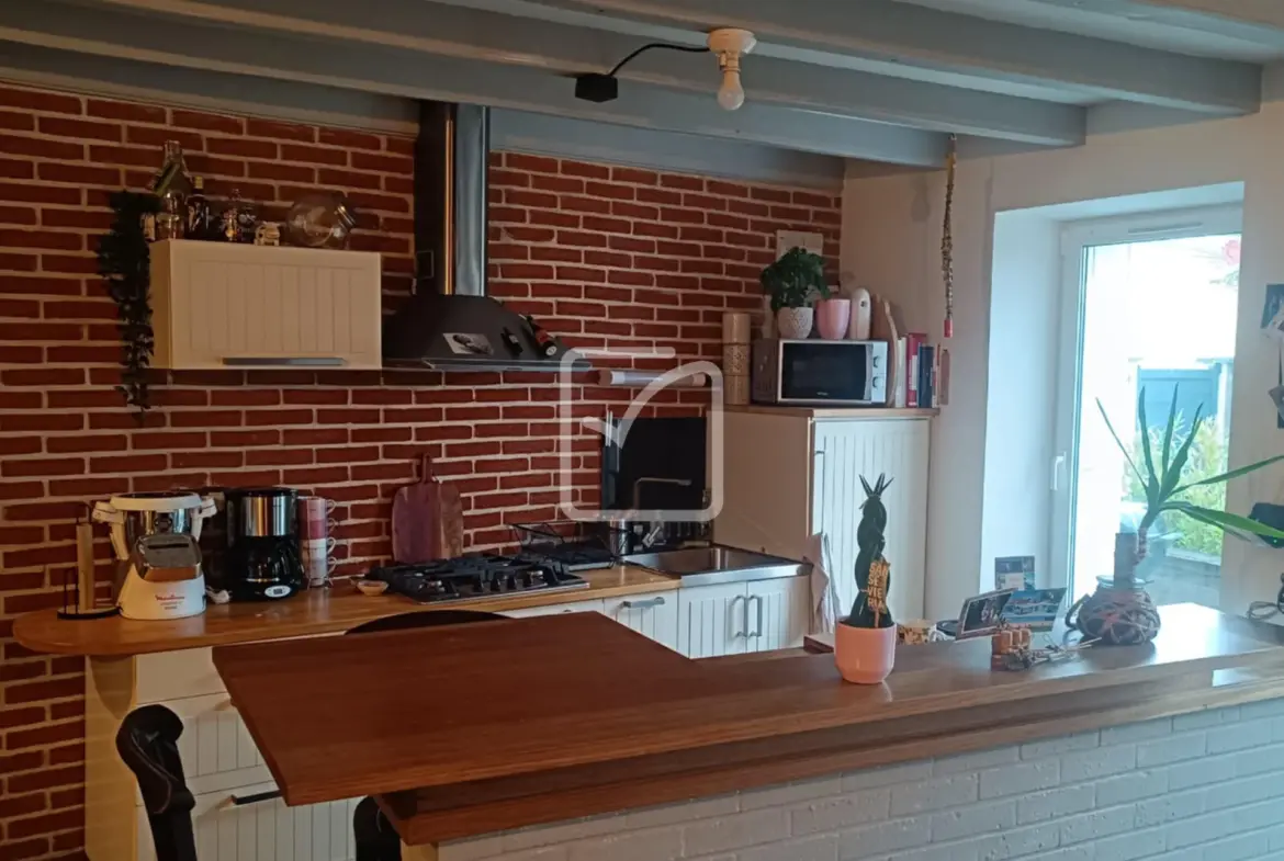 Charmante maison rénovée avec jardin à Taupont 