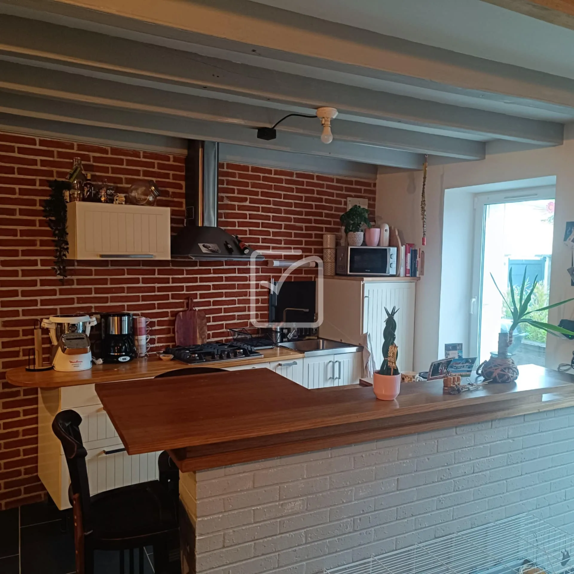 Charmante maison rénovée avec jardin à Taupont 