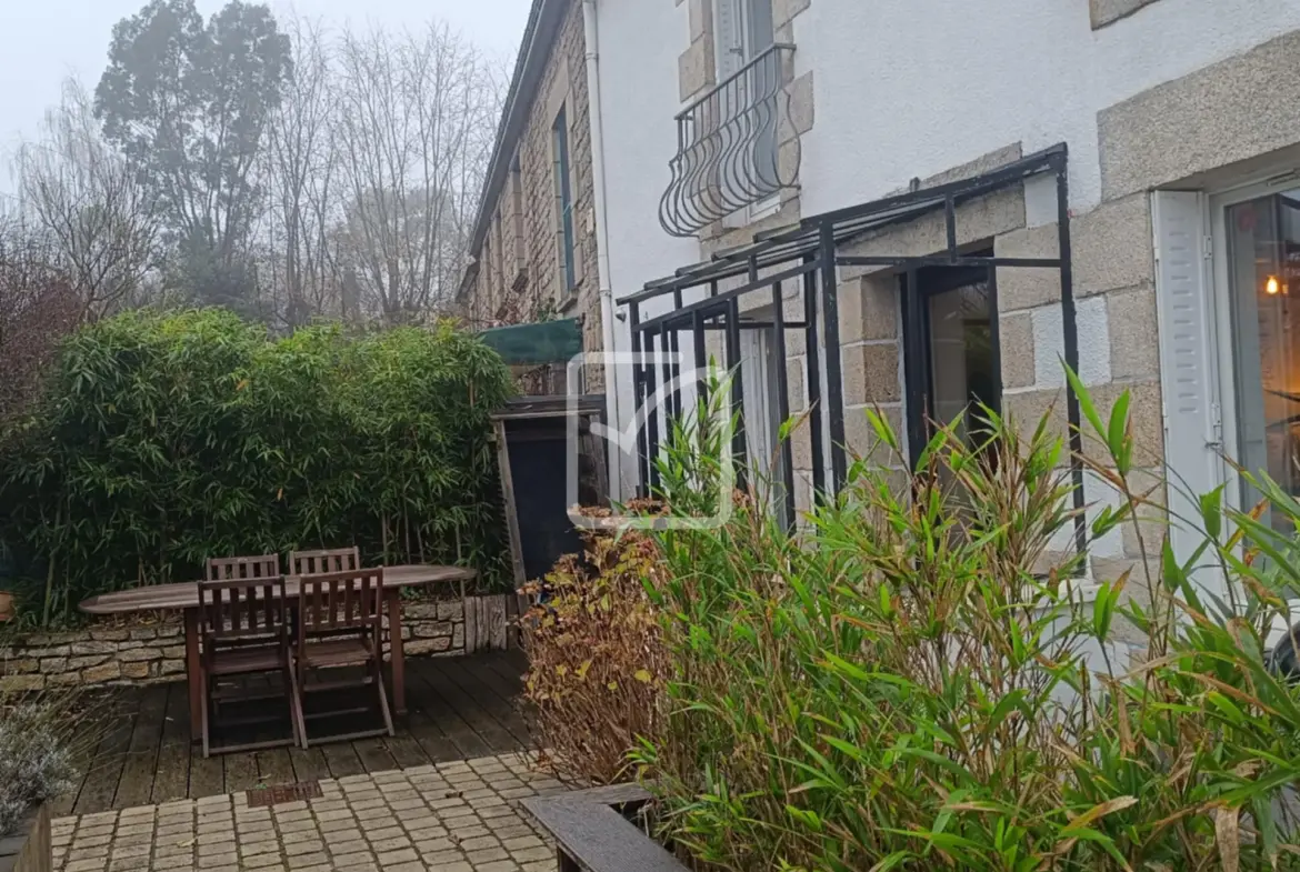 Charmante maison rénovée avec jardin à Taupont 
