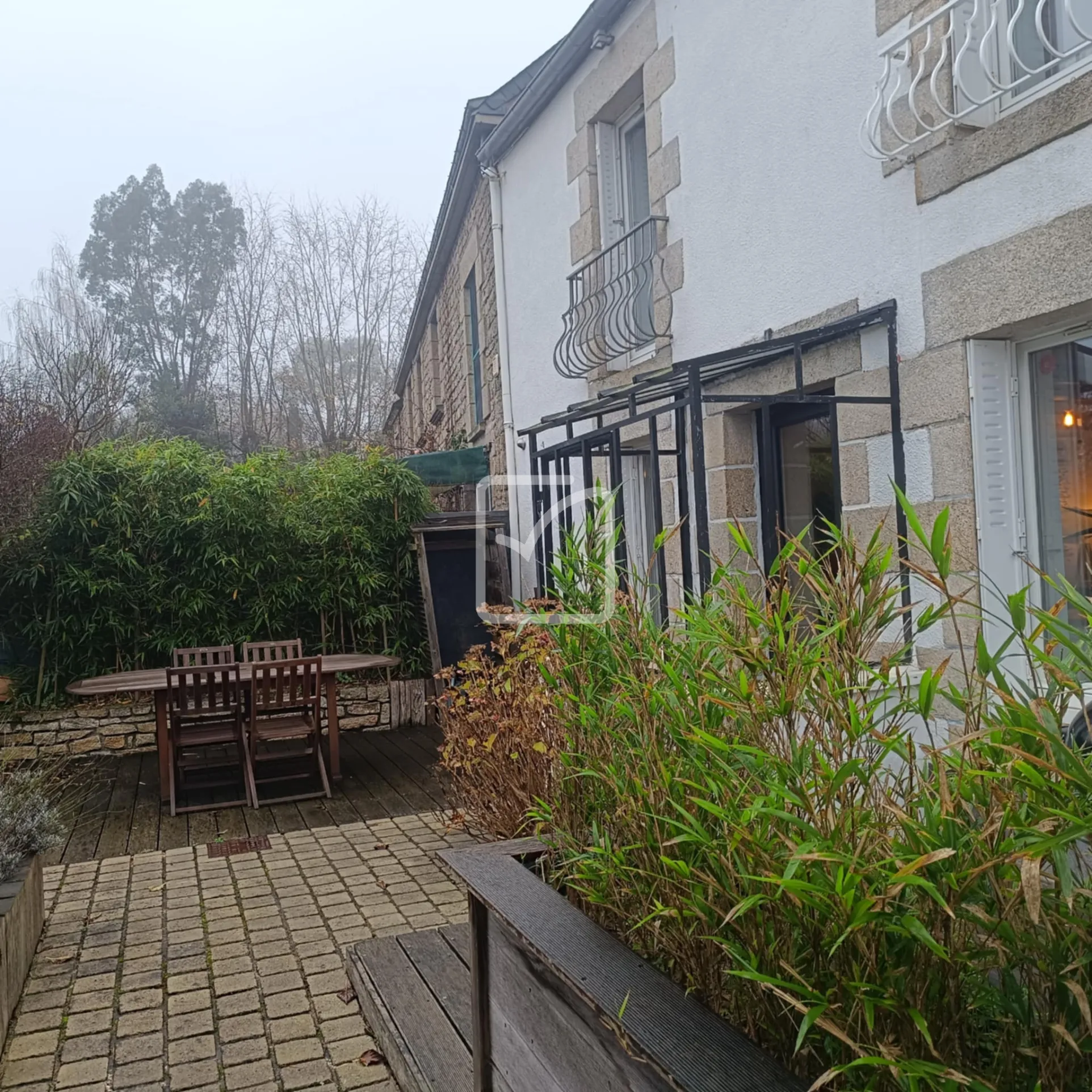 Charmante maison rénovée avec jardin à Taupont 