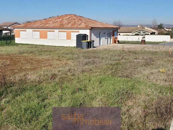 Terrain à bâtir viabilisé de 540 m² à vendre au Séquestre 