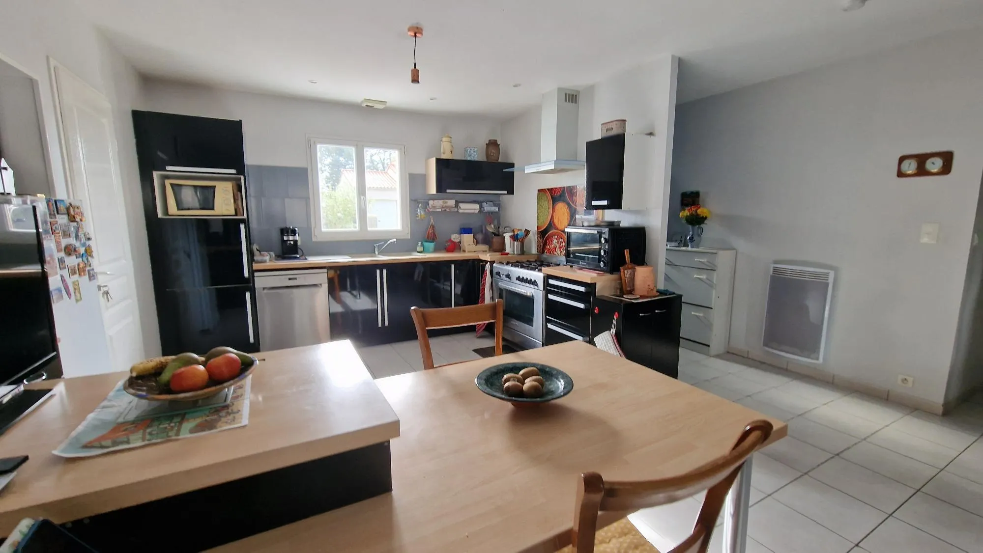 Maison spacieuse de 114 m² à vendre à Froidfond - 4 chambres et jardin 