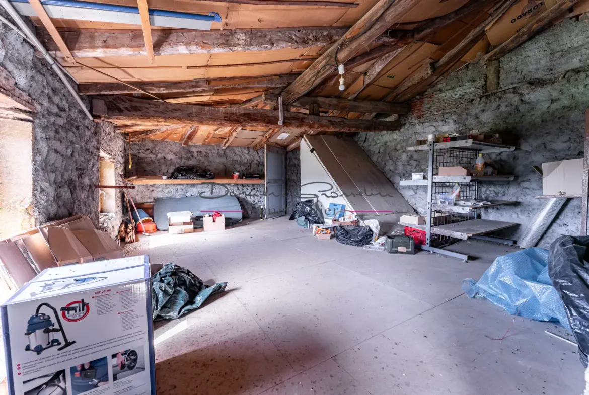 Grande Maison avec Terrain à Amplepuis 