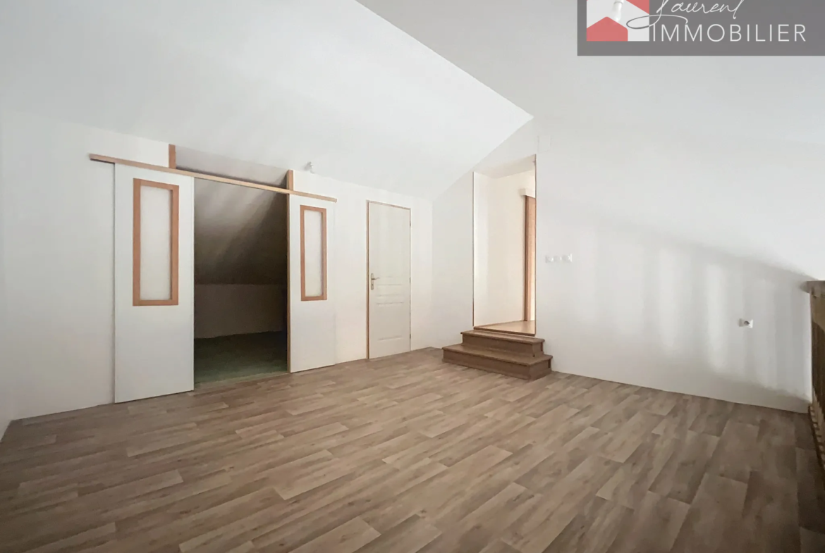 Maison spacieuse avec 3 chambres à Saint Etienne sur Reyssouze 