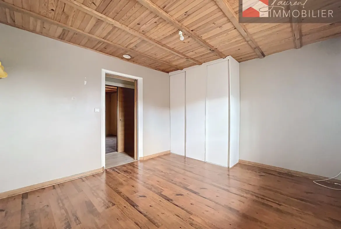 Maison spacieuse avec 3 chambres à Saint Etienne sur Reyssouze 