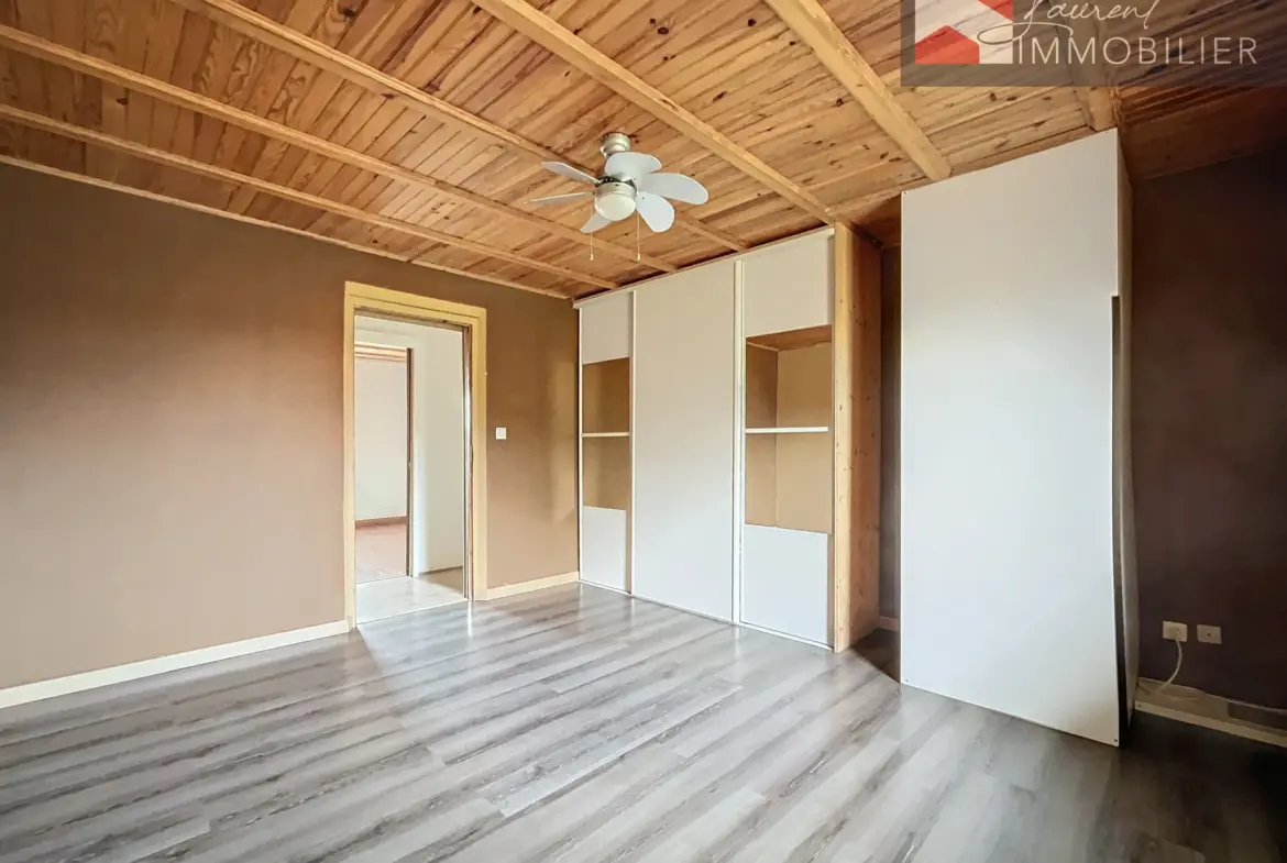 Maison spacieuse avec 3 chambres à Saint Etienne sur Reyssouze 