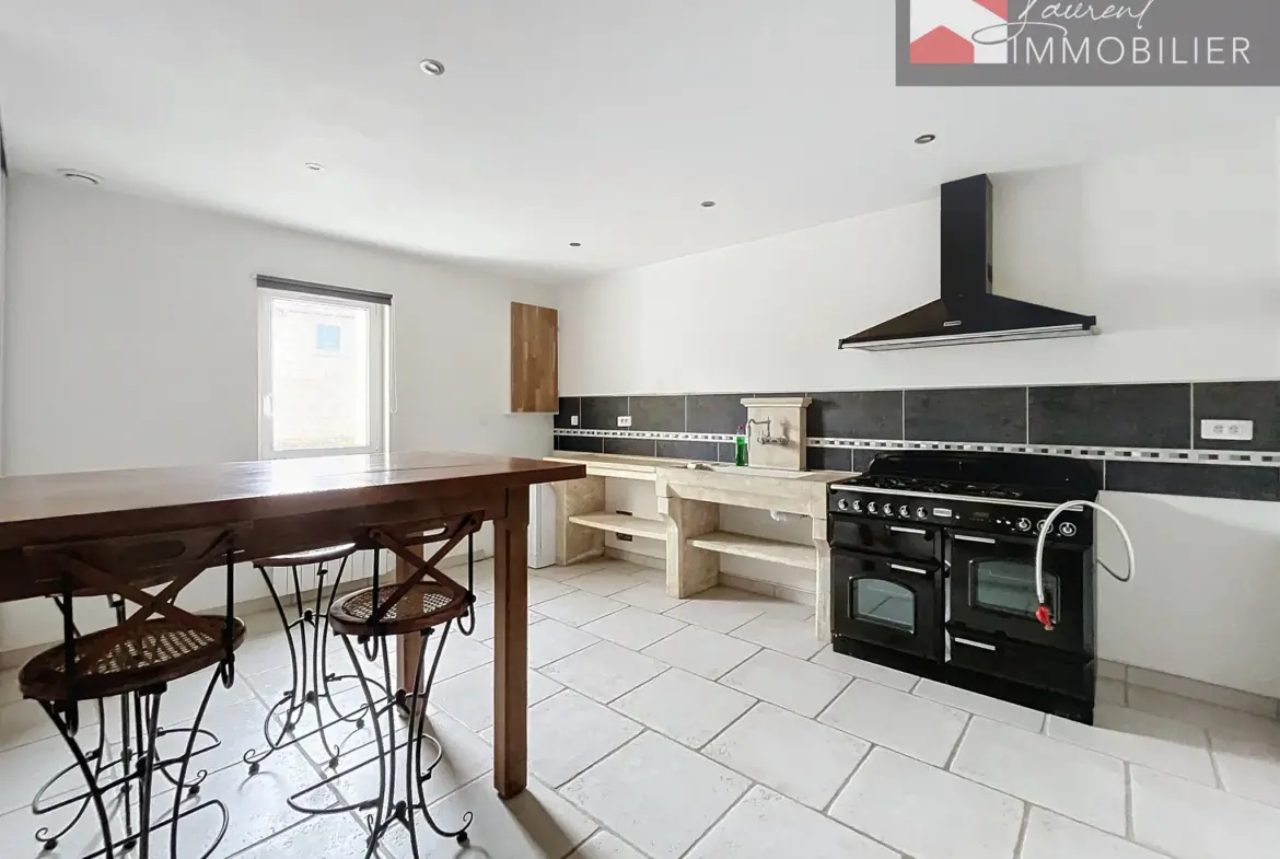 Maison spacieuse avec 3 chambres à Saint Etienne sur Reyssouze 