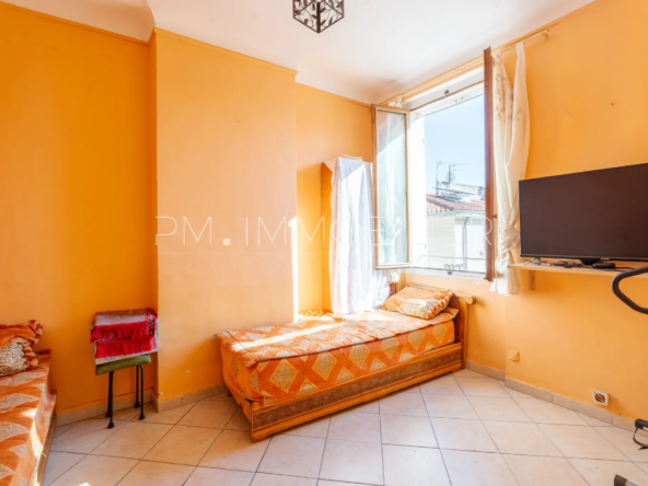 À vendre : Appartement T2 de 37 m² à Belsunce, Marseille 