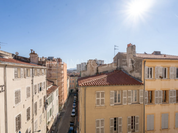 À vendre : Appartement T2 de 37 m² à Belsunce, Marseille 