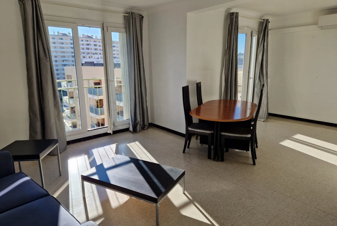 Appartement T5 de 88 m² à Toulon Aguillon avec Balcon et Ascenseur 