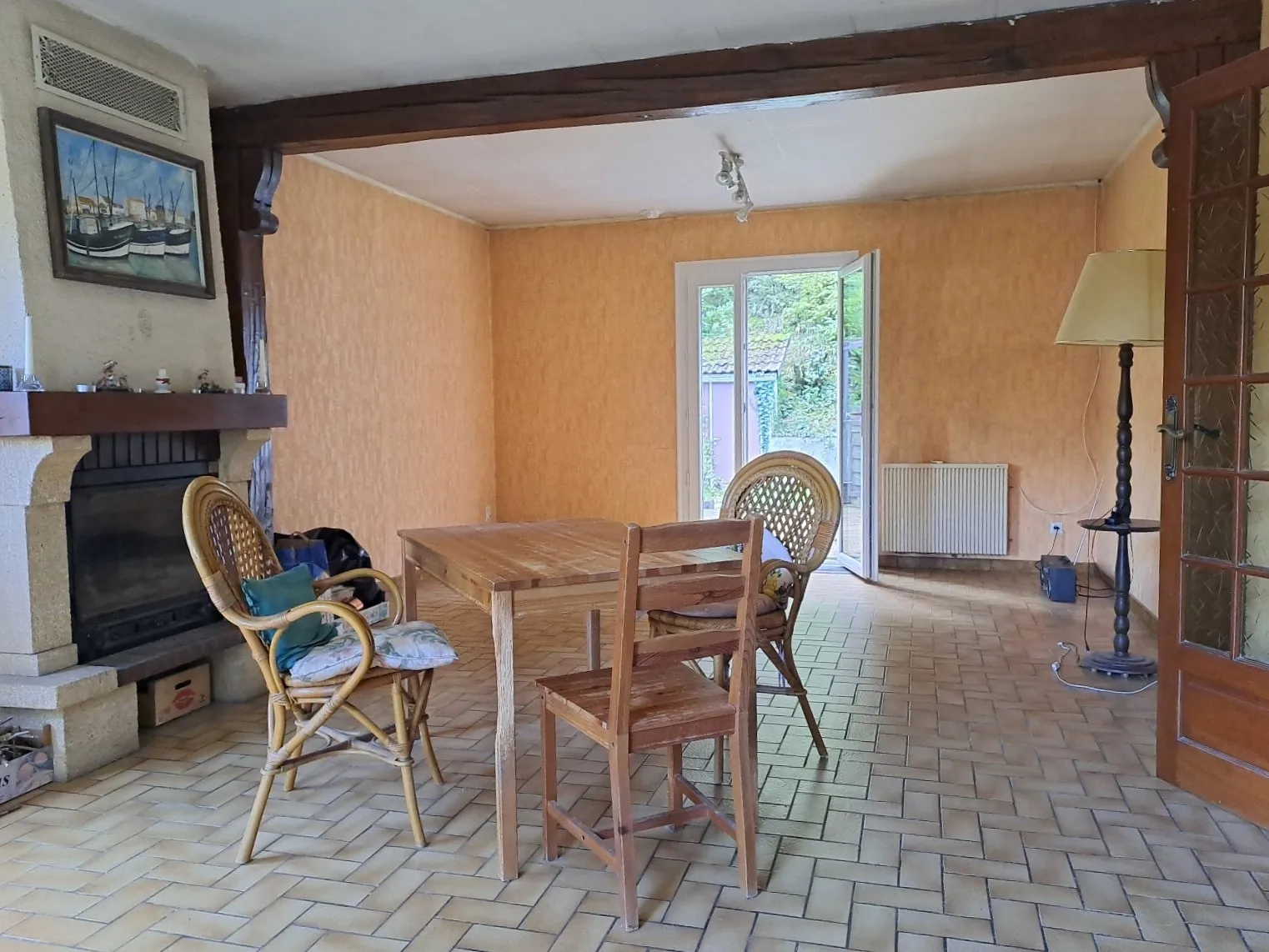 Maison familiale 7 pièces à Pierres - 130 m² 