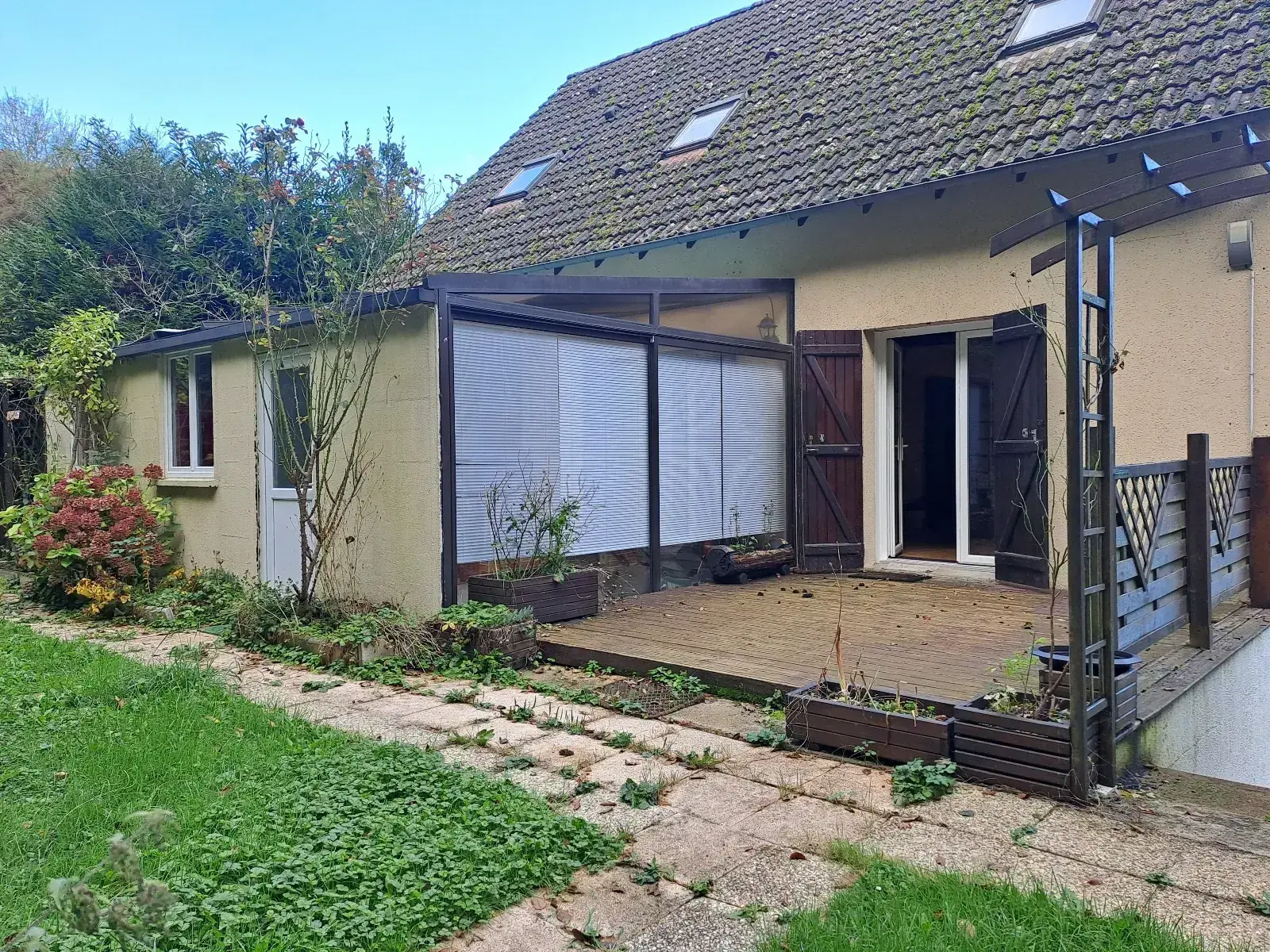 Maison familiale 7 pièces à Pierres - 130 m² 