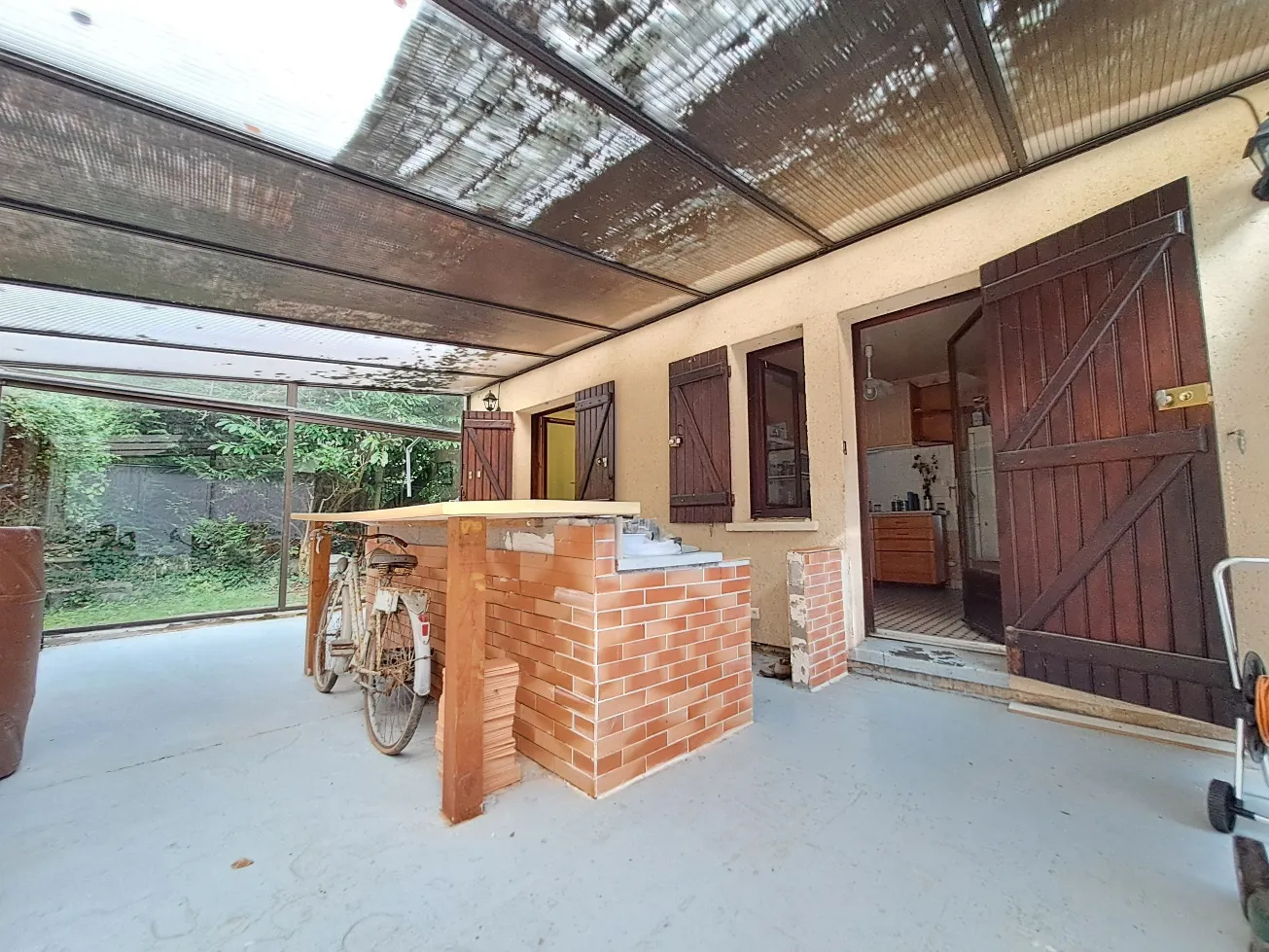 Maison familiale 7 pièces à Pierres - 130 m² 