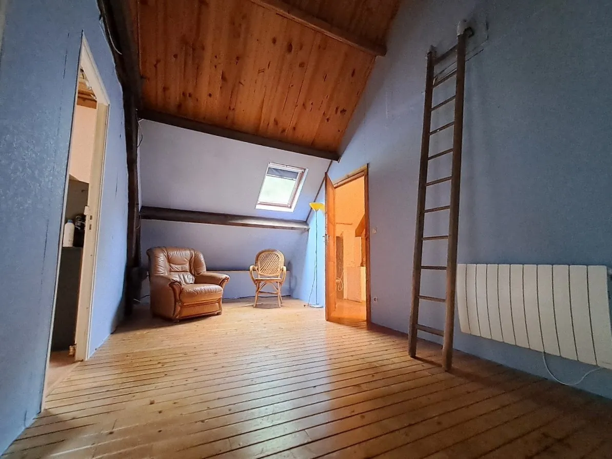 Maison familiale 7 pièces à Pierres - 130 m² 