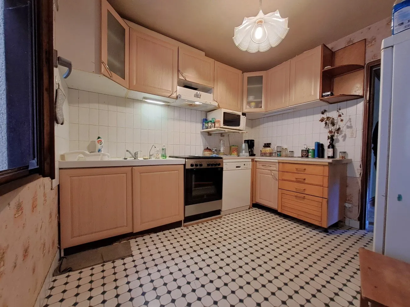 Maison familiale 7 pièces à Pierres - 130 m² 