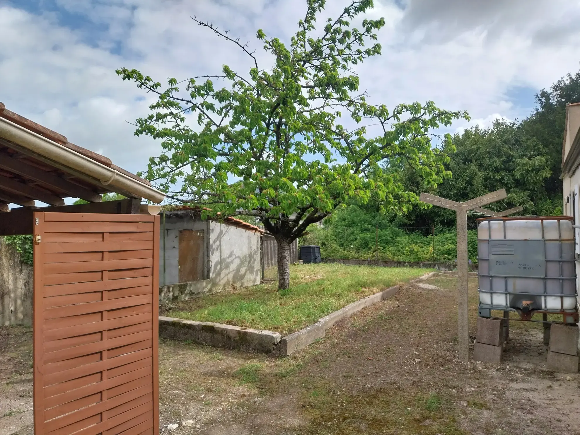 Charmante maison à vendre à Châteaubernard 