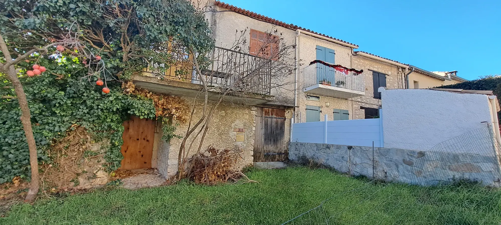 Maison de village avec terrasse et balcon à Saint Laurent du Verdon 