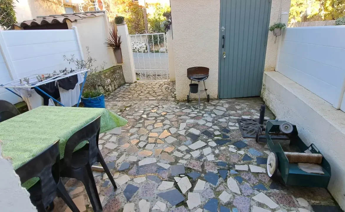 Maison de village avec terrasse et balcon à Saint Laurent du Verdon 