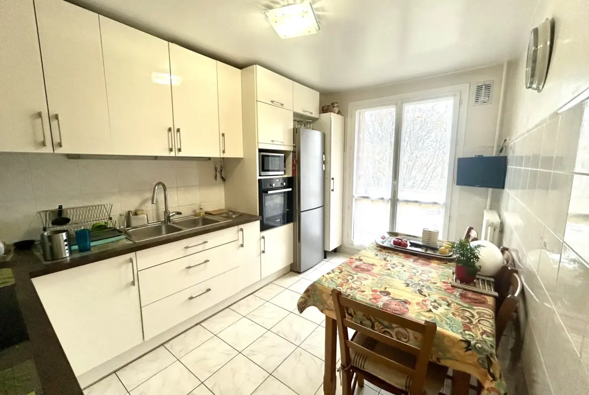 Bel appartement lumineux à vendre à Brou sur Chantereine 