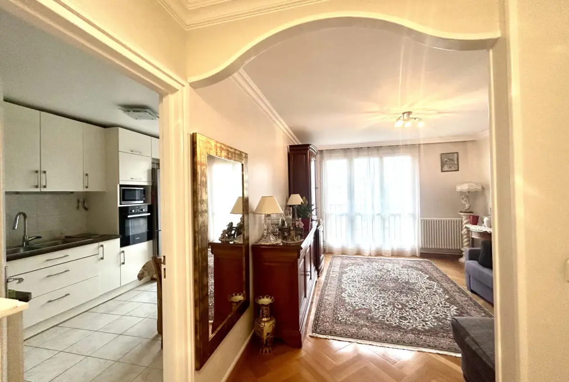 Bel appartement lumineux à vendre à Brou sur Chantereine 