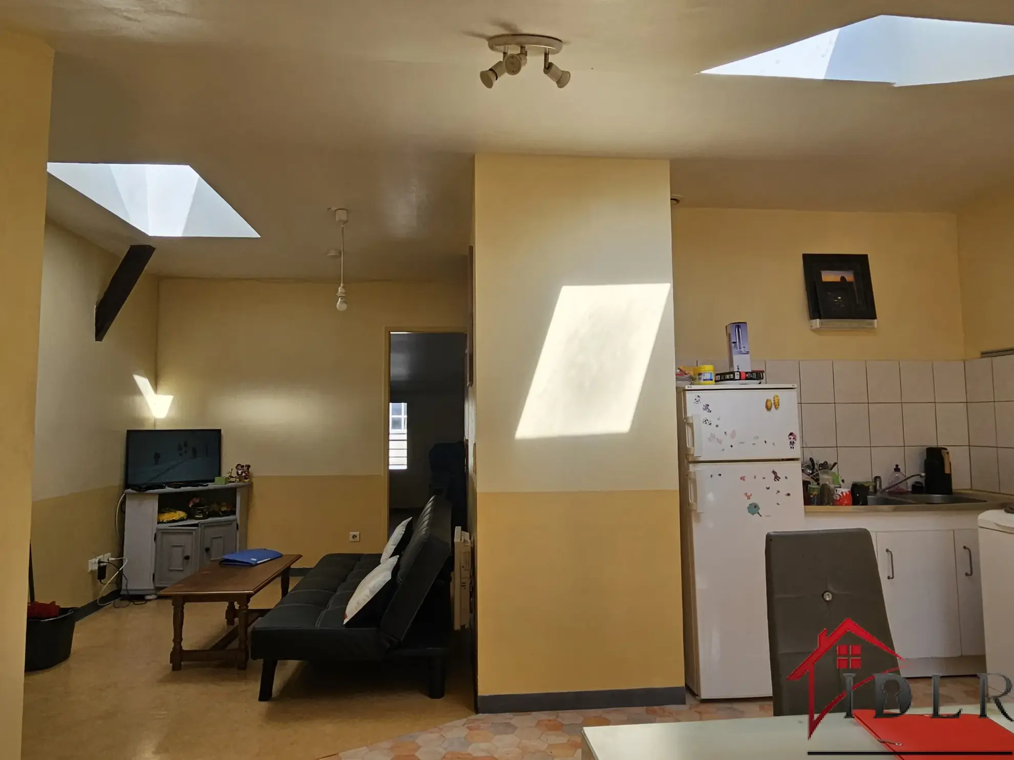 Immeuble d'investissement à vendre à Wassy 