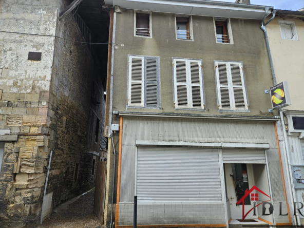 Immeuble d'investissement à vendre à Wassy 