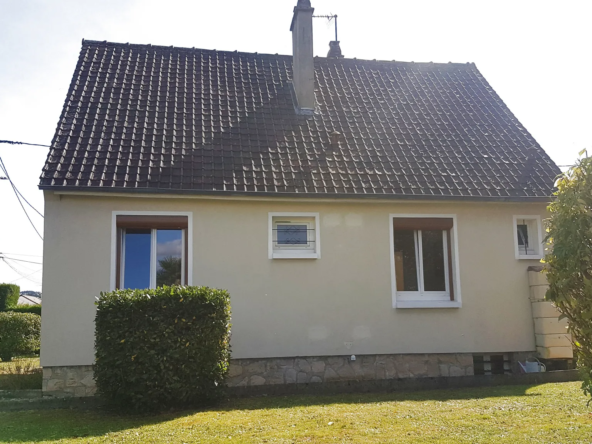 Maison à vendre à Gasny - 3 chambres, 596 m² de jardin 