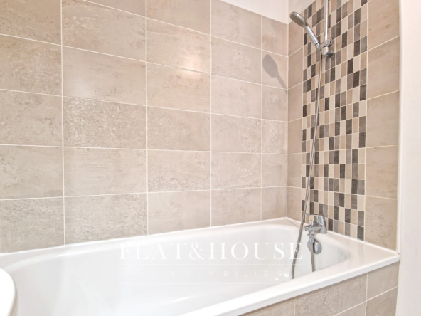 Vente Appartement T4 à Basse-Goulaine avec Terrasse et Parking 