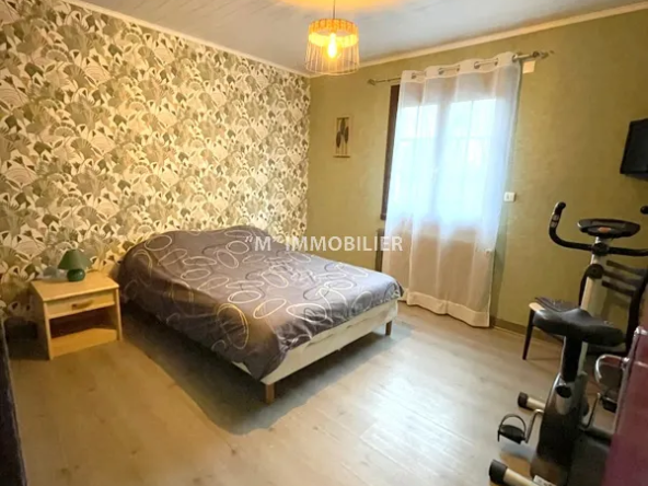Pavillon familial à La Ferté-sous-Jouarre, 5 chambres, terrain de 948 m² 