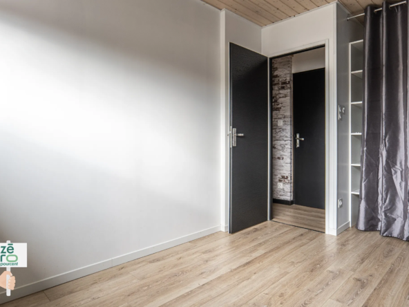 Pavillon Plain-Pied à Angles - 3 Chambres, Terrain de 477 m² 