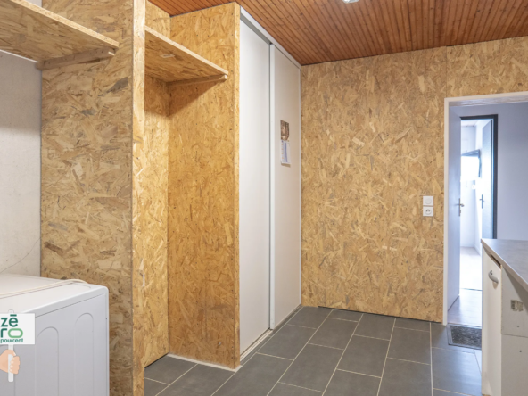 Pavillon Plain-Pied à Angles - 3 Chambres, Terrain de 477 m² 