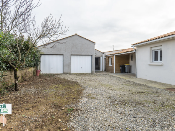 Pavillon Plain-Pied à Angles - 3 Chambres, Terrain de 477 m² 