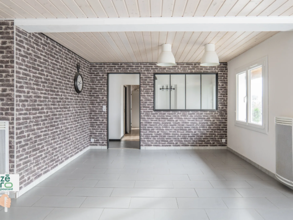 Pavillon Plain-Pied à Angles - 3 Chambres, Terrain de 477 m² 