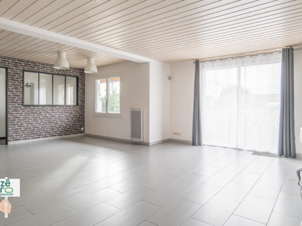 Pavillon Plain-Pied à Angles - 3 Chambres, Terrain de 477 m² 