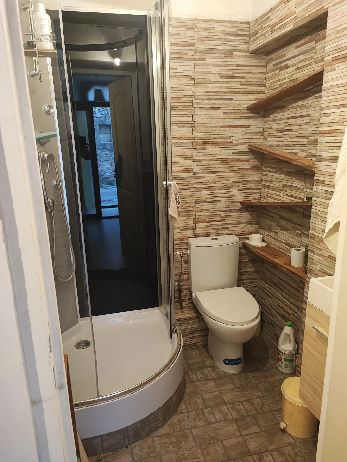 Maison de village à vendre avec potentiel de rénovation 