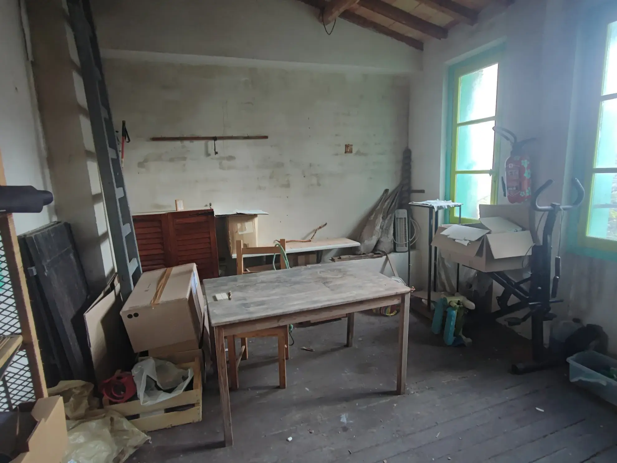 Maison de village à vendre avec potentiel de rénovation 