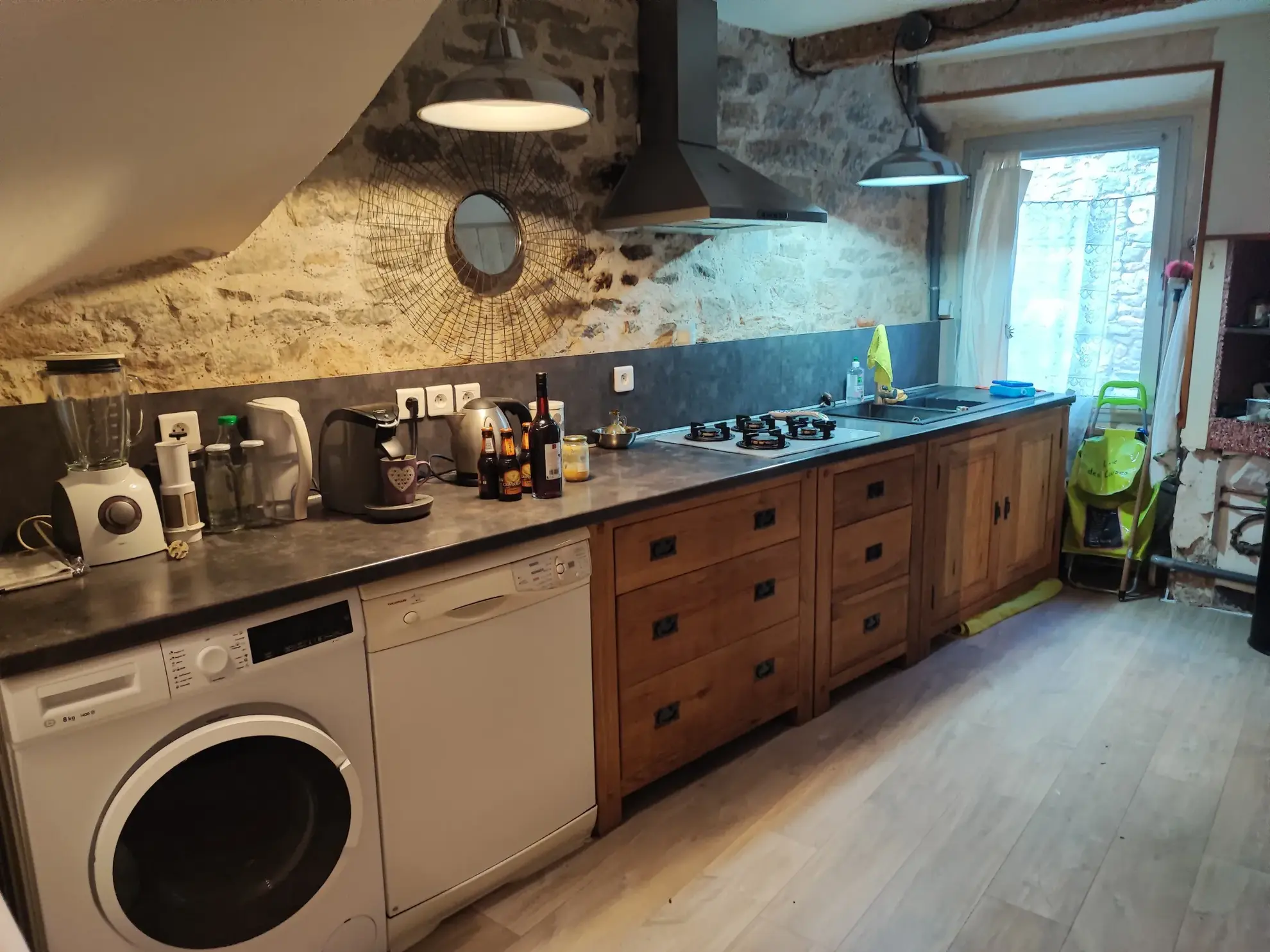 Maison de village à vendre avec potentiel de rénovation 