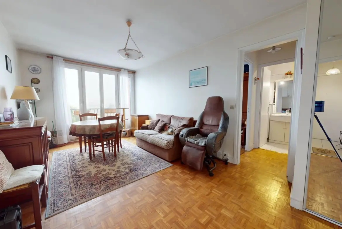 À vendre : Appartement F2 à 100 m du RER B de Drancy 