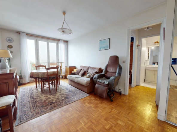 À vendre : Appartement F2 à 100 m du RER B de Drancy 