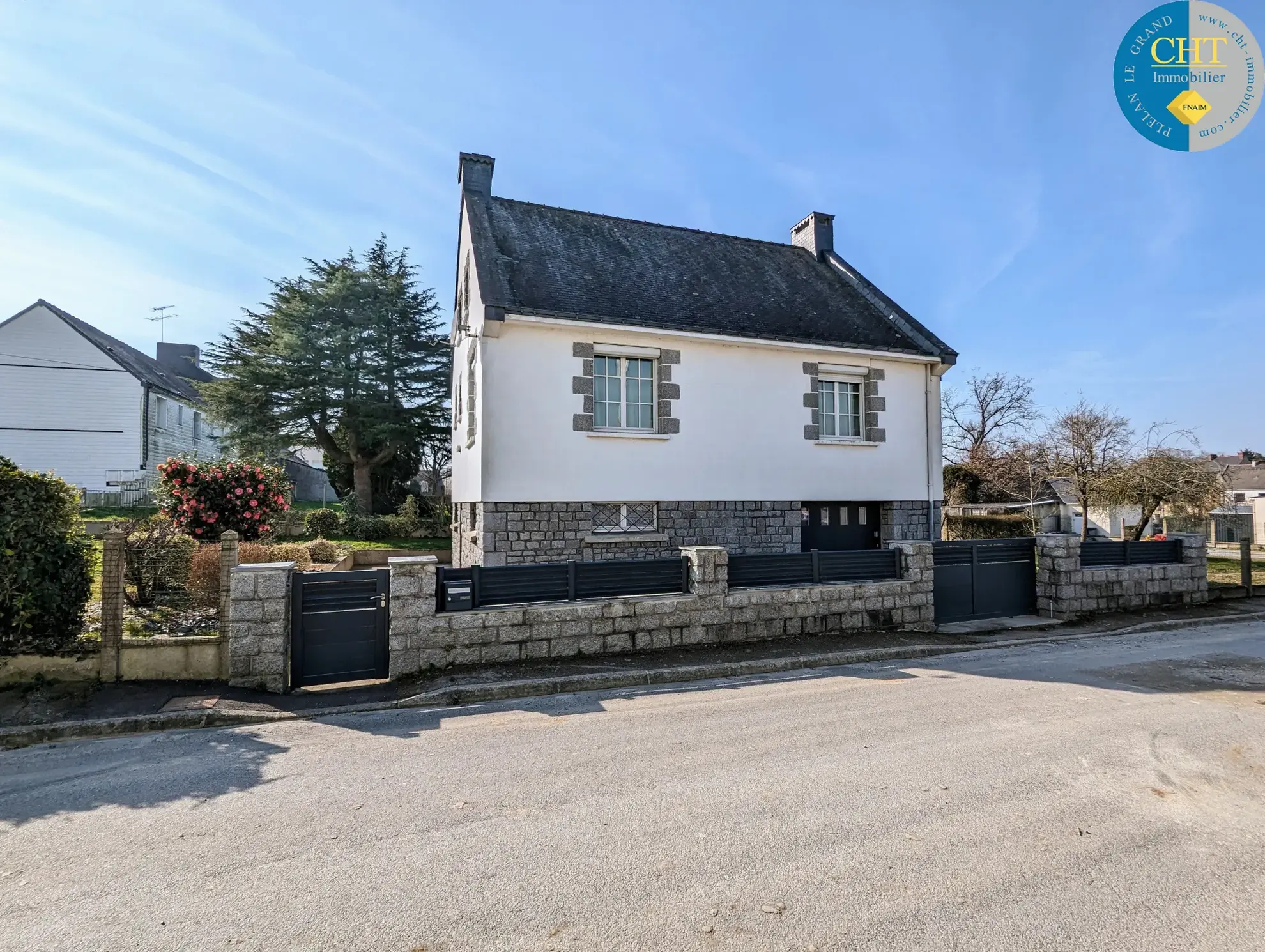 Maison à vendre à Guer - 5 pièces en centre-ville 