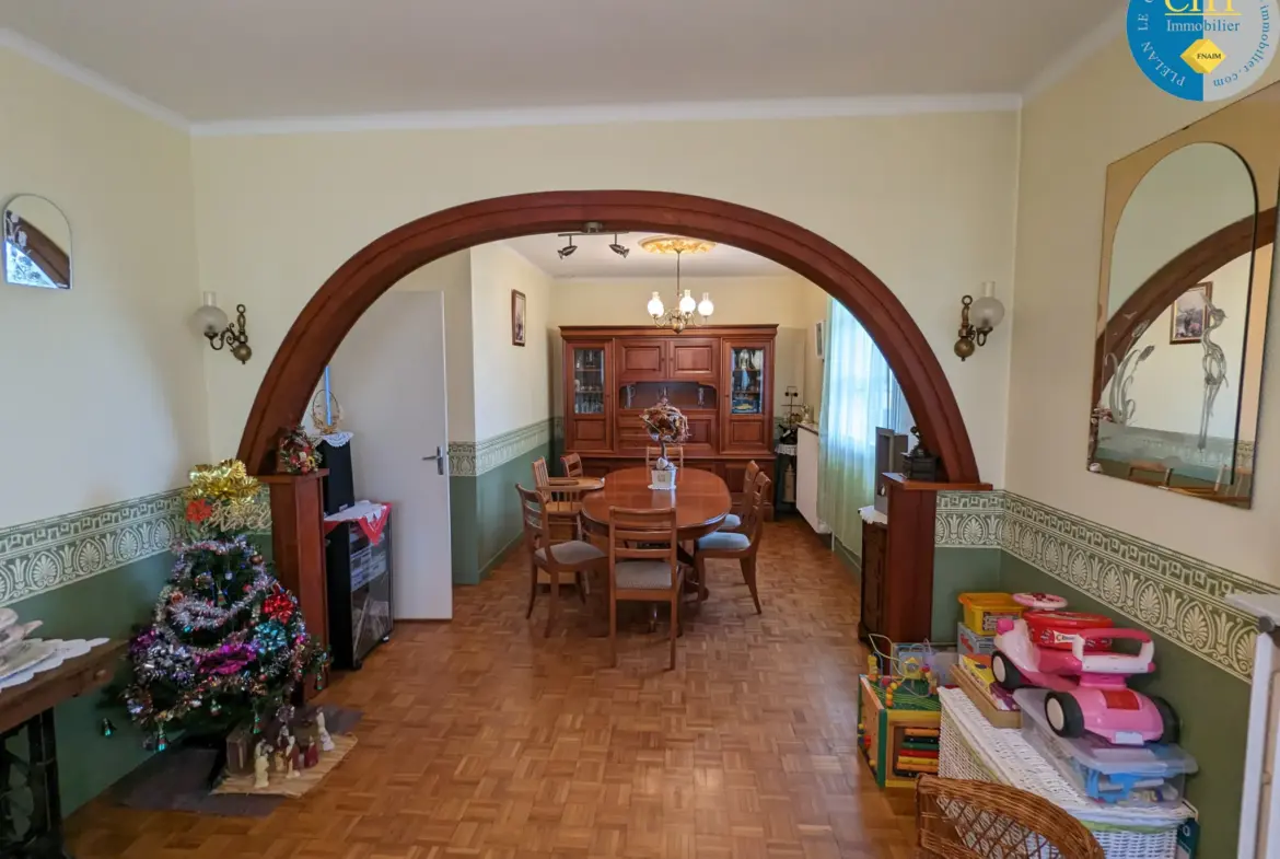 Maison à vendre à Guer - 5 pièces en centre-ville 