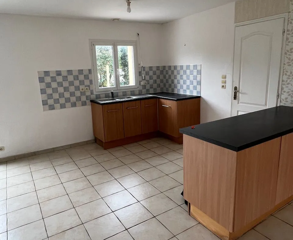 Agréable Maison de Plain-Pied à Saint-Aubin-la-Plaine 